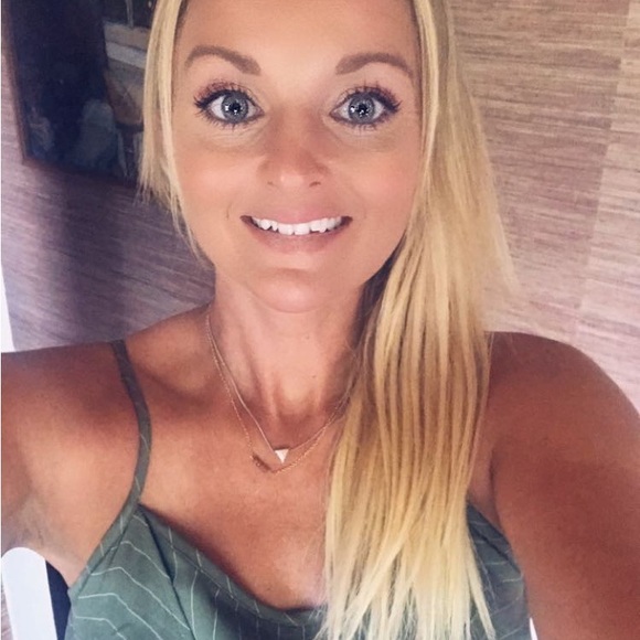 Meet your Posher, Alicia - Picture 5 of 9